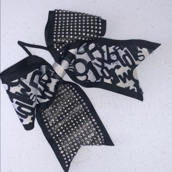 🎀 Bow - “Worlds” - Black/White - Picture 1 of 4